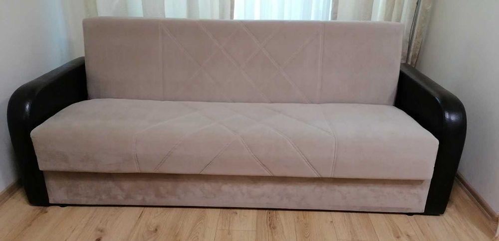 Разтегателен диван с клик клак механизъм