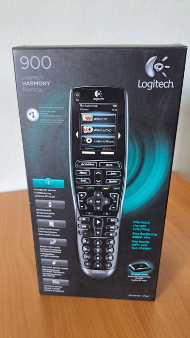 Telecomanda universala Logitech Harmony 900, stare perfecta functional si estetic