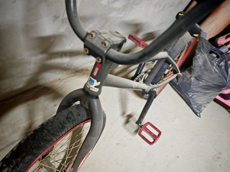Jucărie bmx roșu  negru