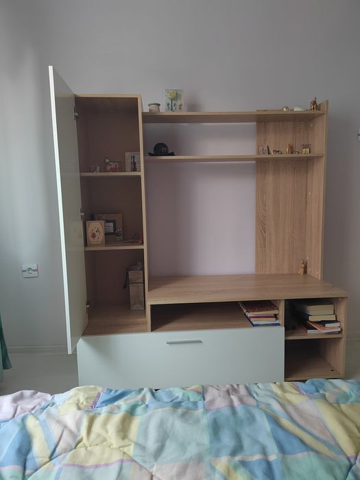 Секция Ива дъб сонома +бял гланц /мебели Виденов