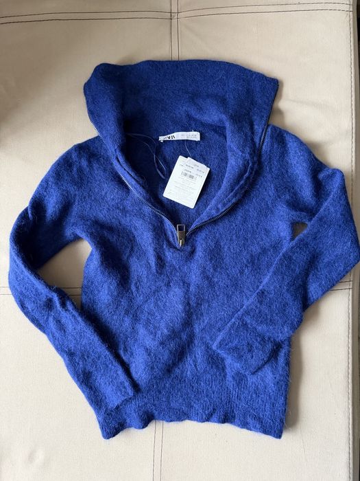 Дамски пуловери.