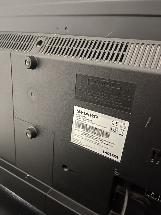 TV  LCD Sharp model LC-32CHES100E