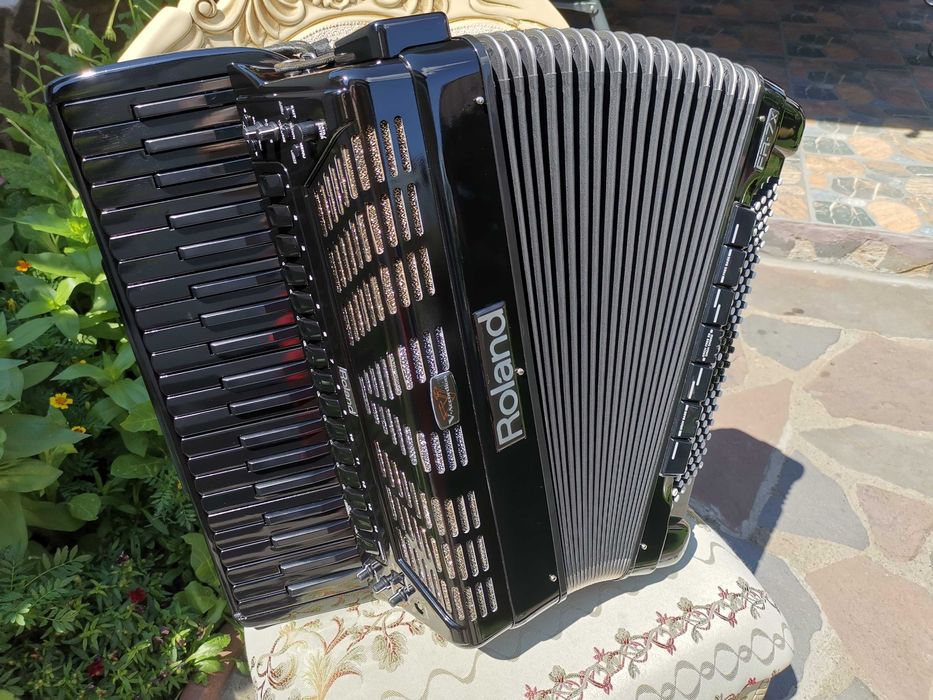 Acordeon Roland Fr7x Personalizat Impecabil
