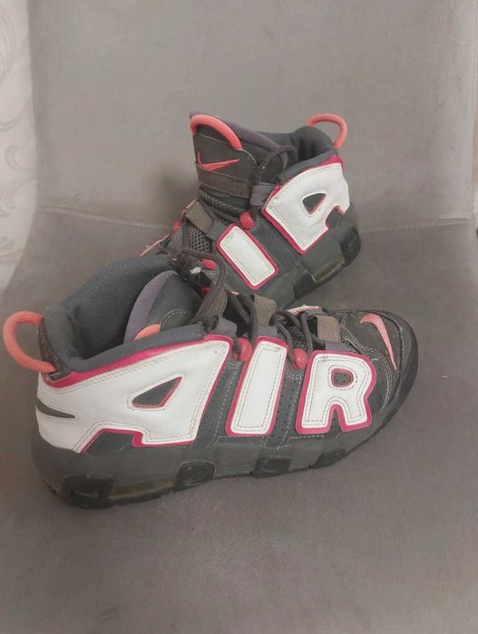 Adidasi Nike Air