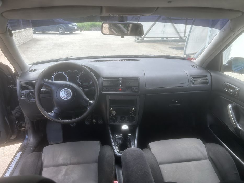 Se vinde vw golf 4 1.9 axr 101 2003