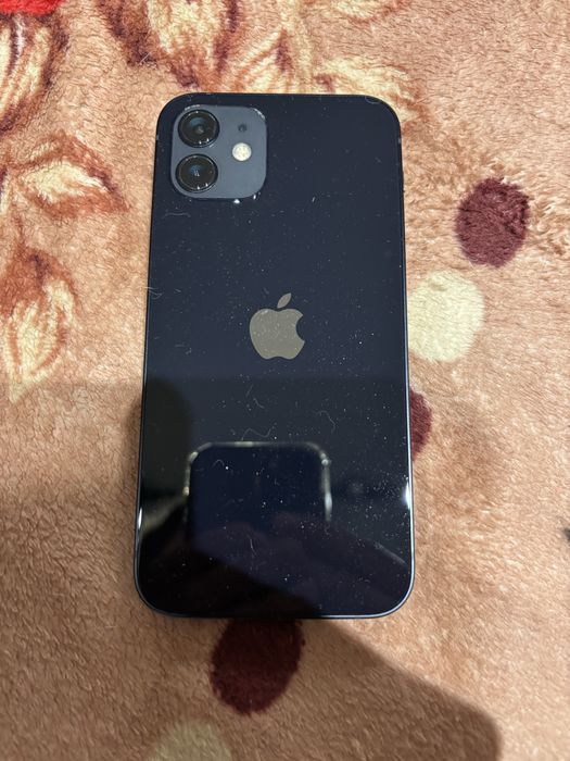 Продам iphone 12 черный