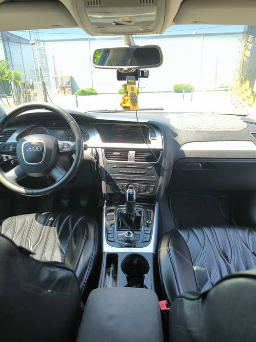 Vând Audi A4 B8 2l - mașina personală