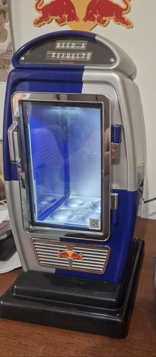 Mini frigider redbull ediție limitată