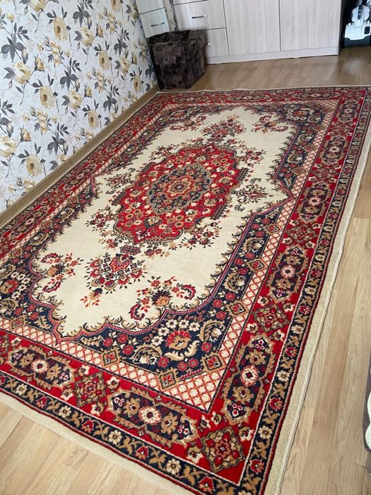 Ретро ковер шерстяной