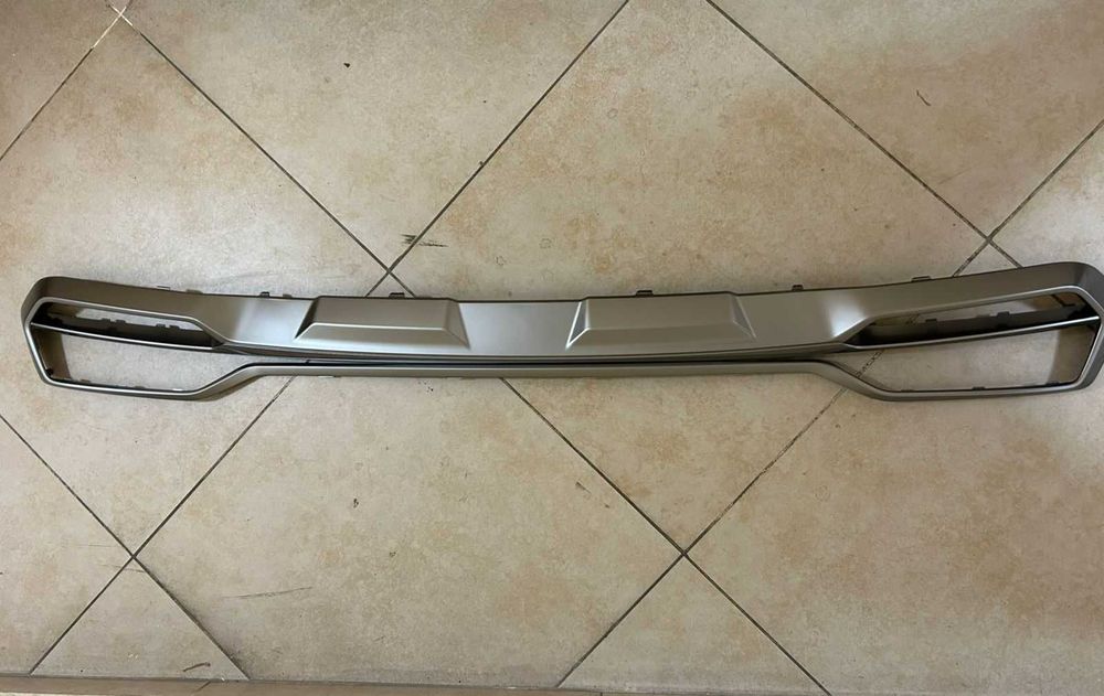 молдинг заднего бампера Kia Sorento 86671P2010 накладка бампер соренто