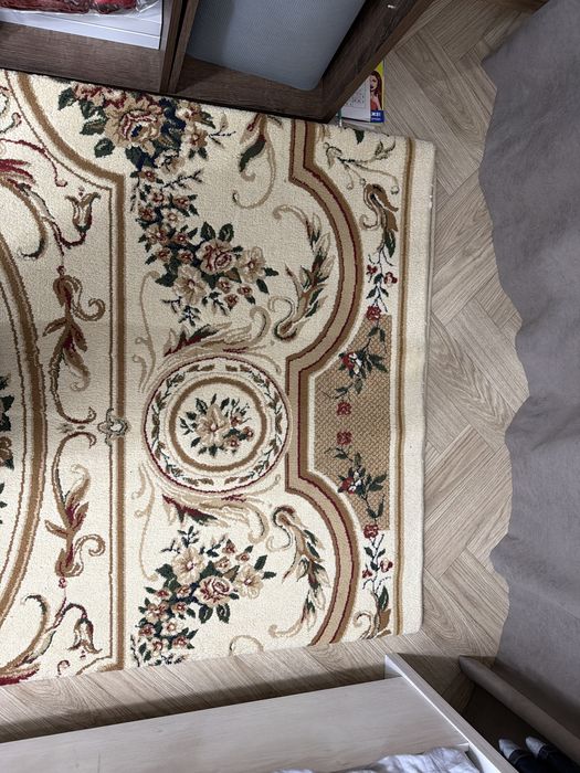Продам ковер б/у