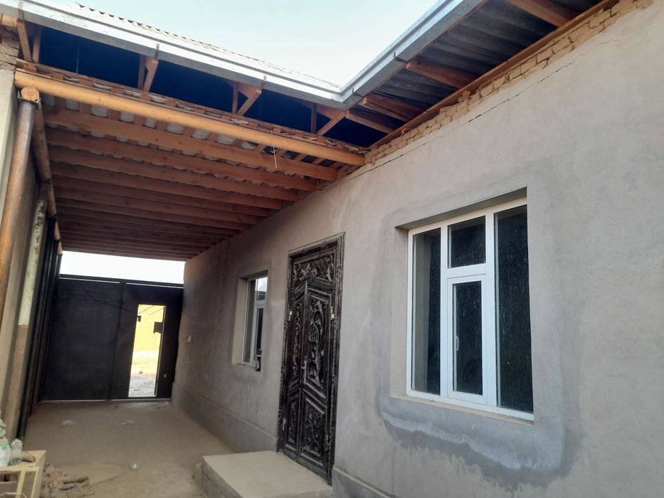 Ховли уй сотилади