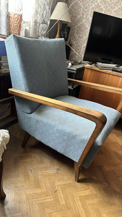 Ретро креслa масив