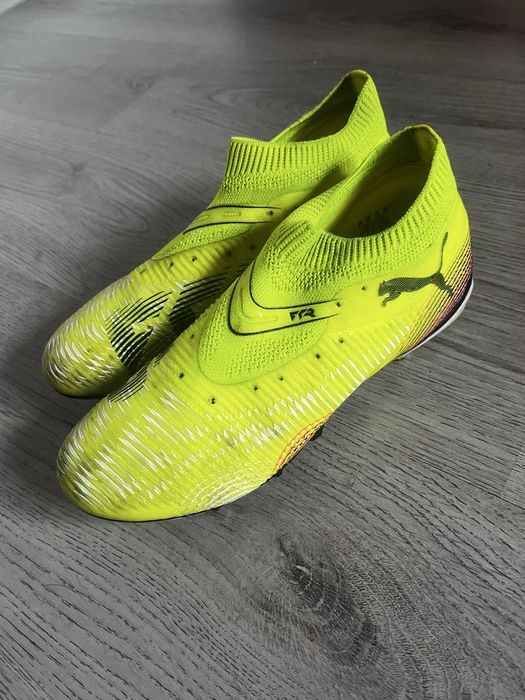 Ghete de fotbal puma