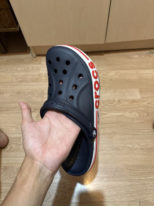 CROCS новые абсолютно
