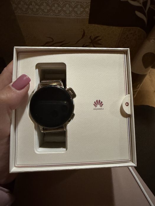 Продава се смарт часовник Huawei Gt3