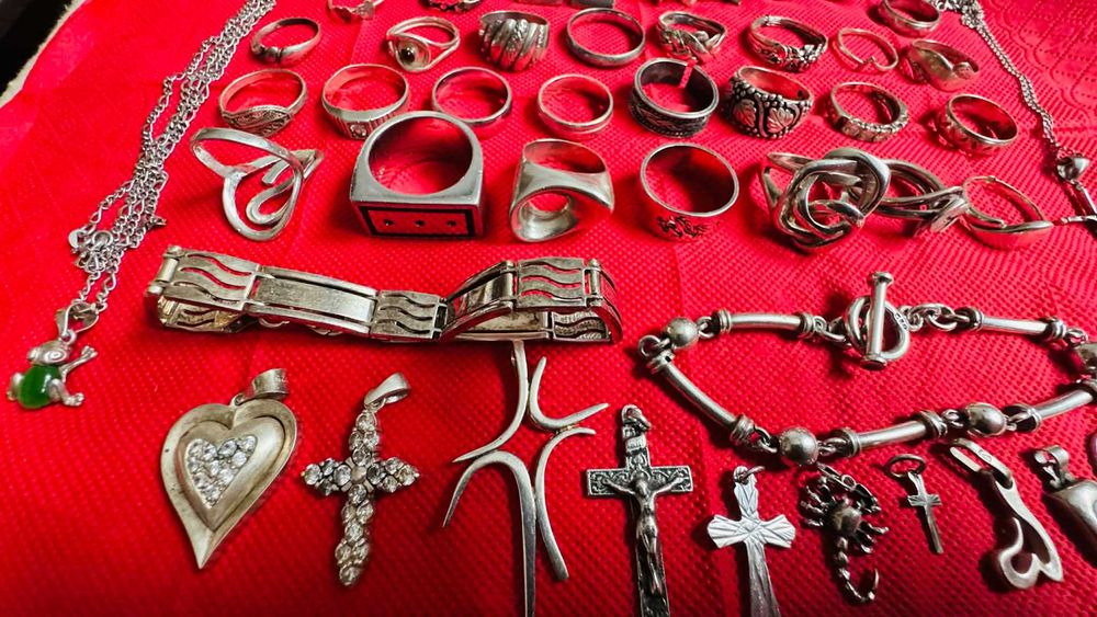 Сребърни бижута лот. 262 грама