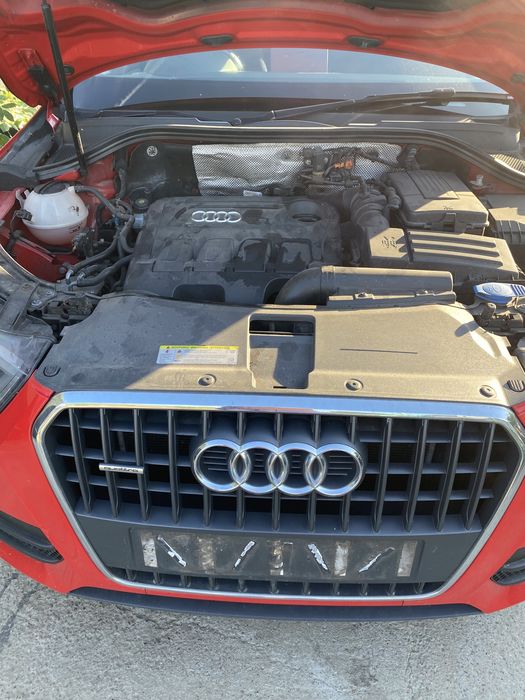 Stop stânga Audi Q3 2014