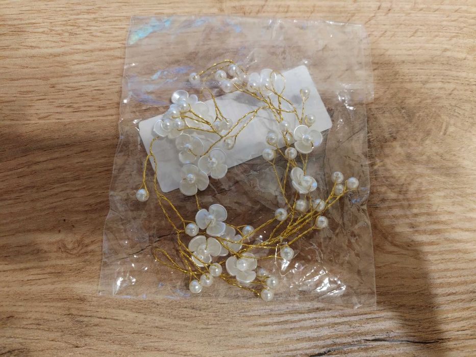 Продавам аксесоари за коса