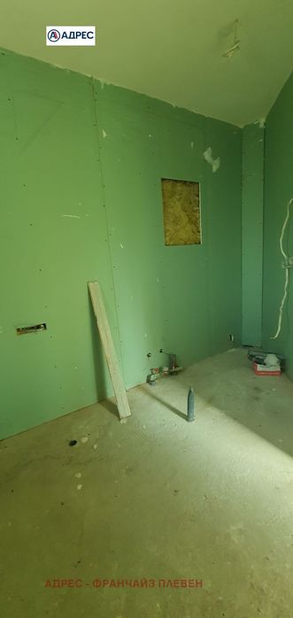 Продава се Къща в с. Върбица, Област Плевен - 150 кв.м за 254 €/кв.м - Снимка #6