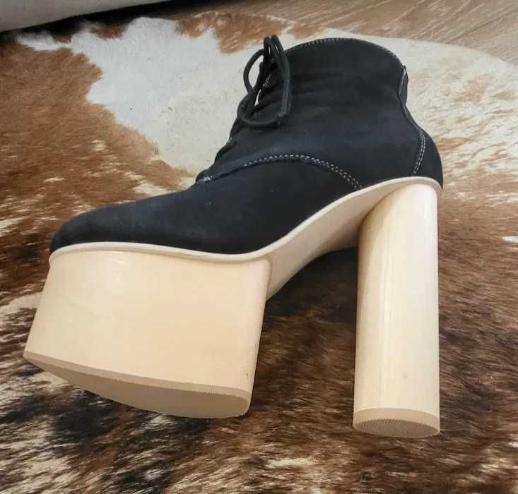 ! OFERTA ! Ghete designer, mărimea 35, toc din lemn noi - 250USD