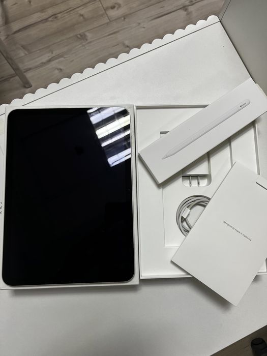 iPad A16, 256 gb. Серебристый. 98%