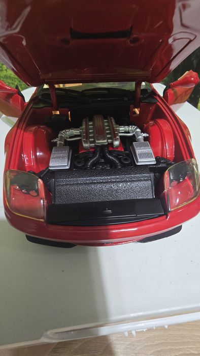 Ferrari 550 Barchetta 1:18 Hotwheels, arata
9,5/10 , se