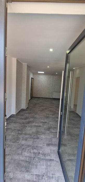 ÎNCHIRIEZ Spațiu Comercial