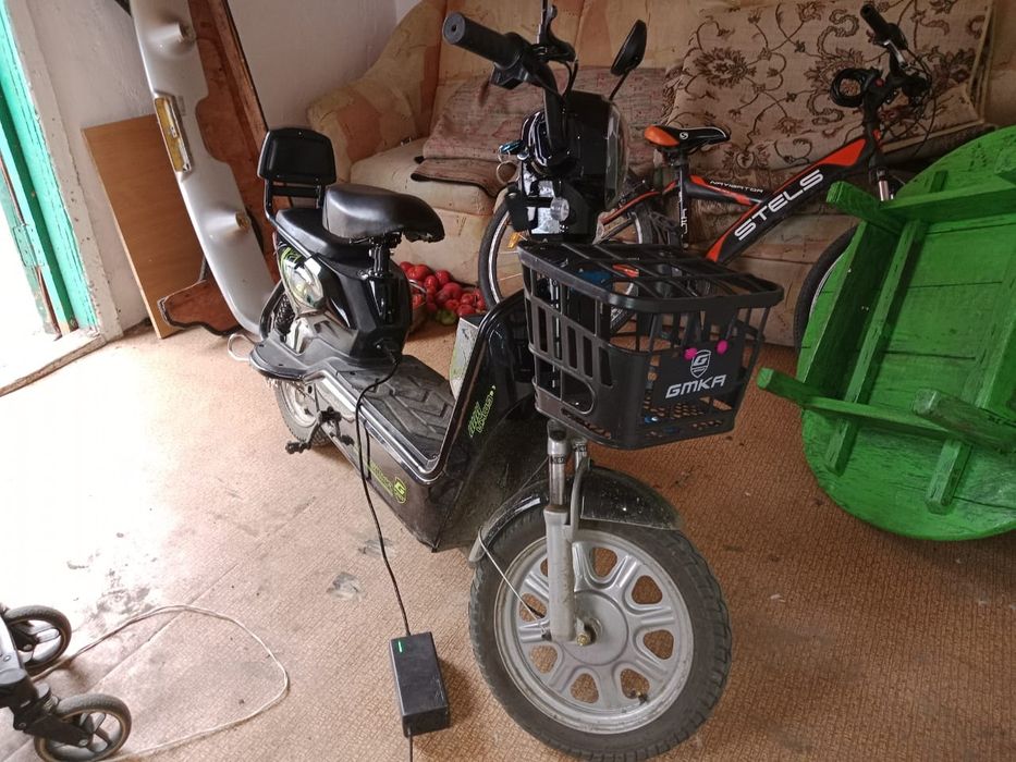 Продам скутер почти новый