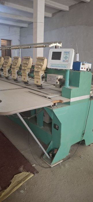 Фабричный швейный станок