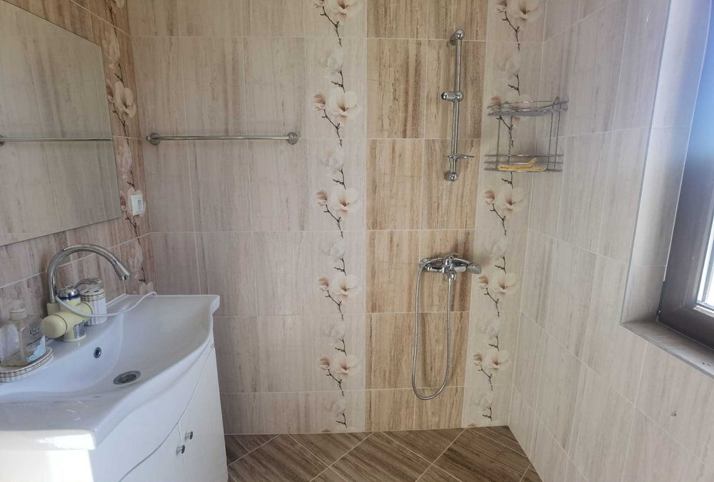 Прекрасна къща в с. Лесичарка