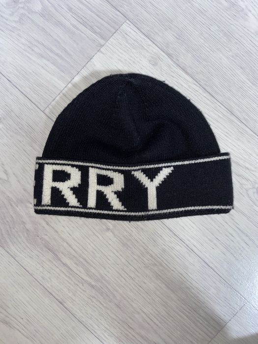 Продам все что на фото одежду