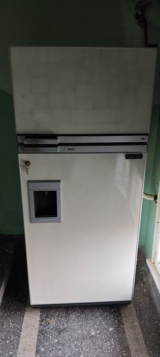 Хладилник Philips/Whirlpool Tropical