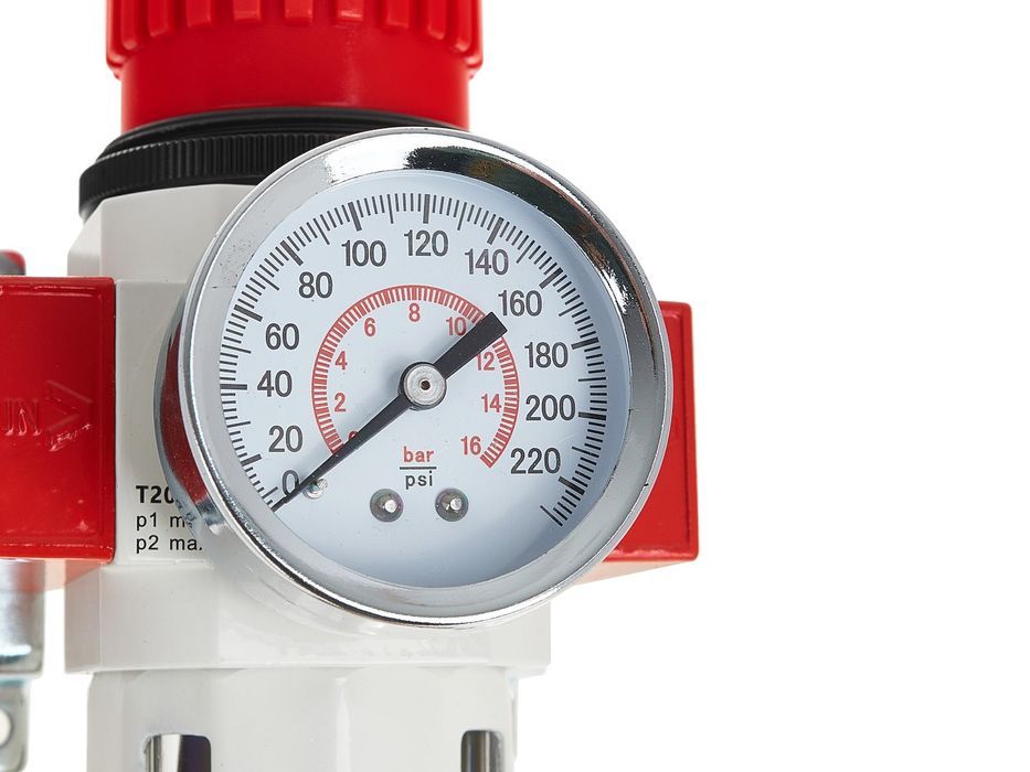 Filtru de aer cu regulator de presiune 1/2 tvardy