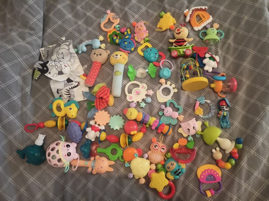 Продам детские игрушки