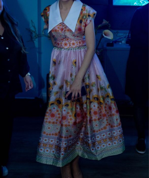 Женские платья