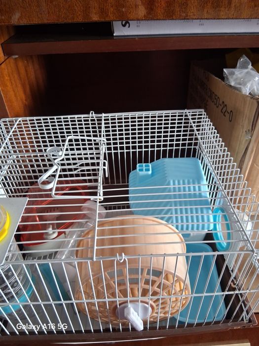 Употребявана клетка за хамстери