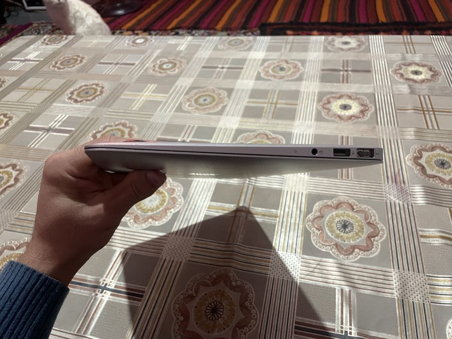 Mac Book Air 2011 core i5