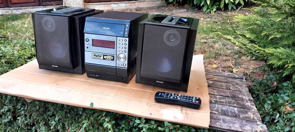 CD плейър и касетофон Филипс с много  екстри