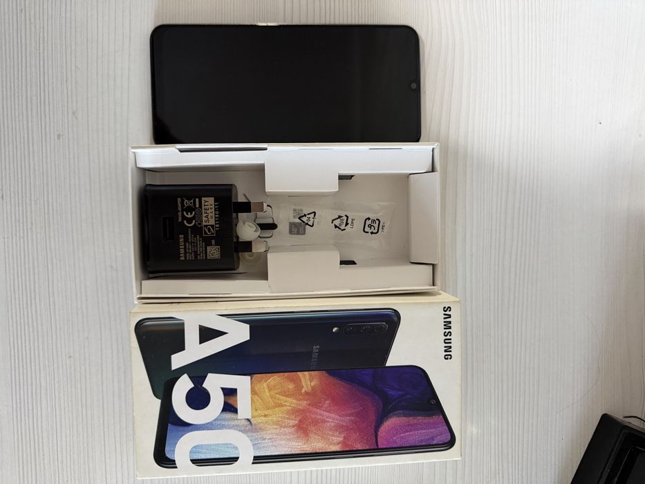 Самсунг А50 64GB