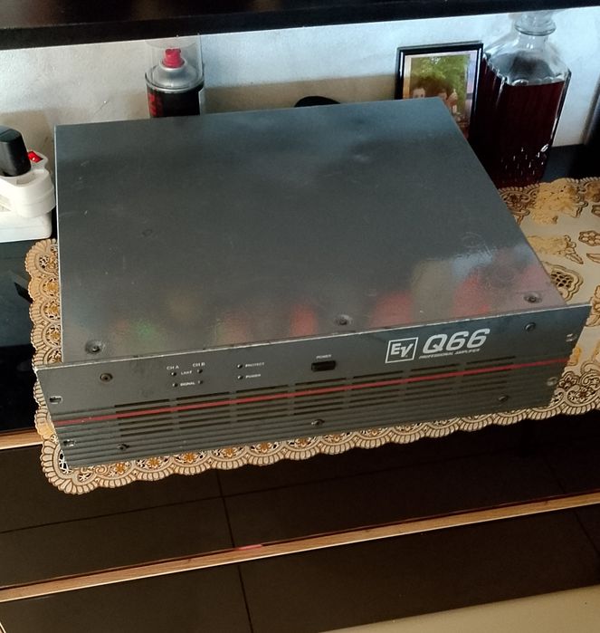 Vând putere amplificator