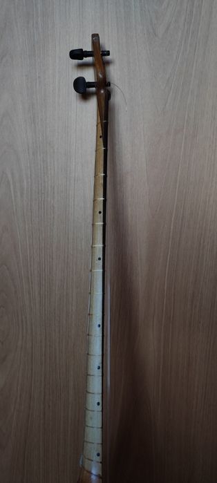 Домбыра сатылады