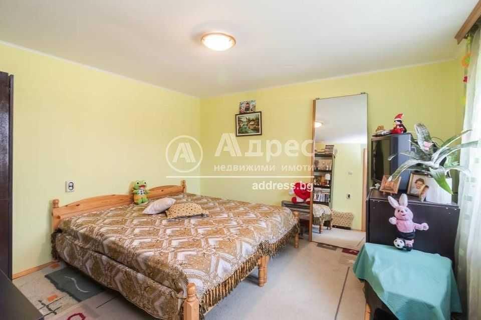 Реновирана къща в Лозница