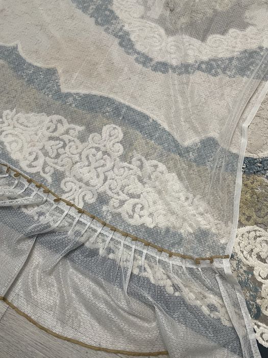 Шторы (у меня на кухне стоял)