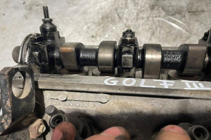 Chiulasa 028 103 373 J 028 103 373 J Volkswagen VW Golf a 3-a generat