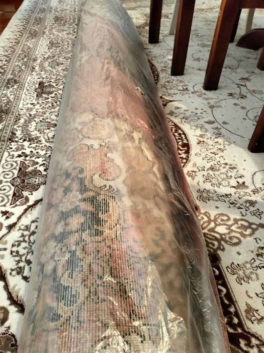 Продам палас 2/3