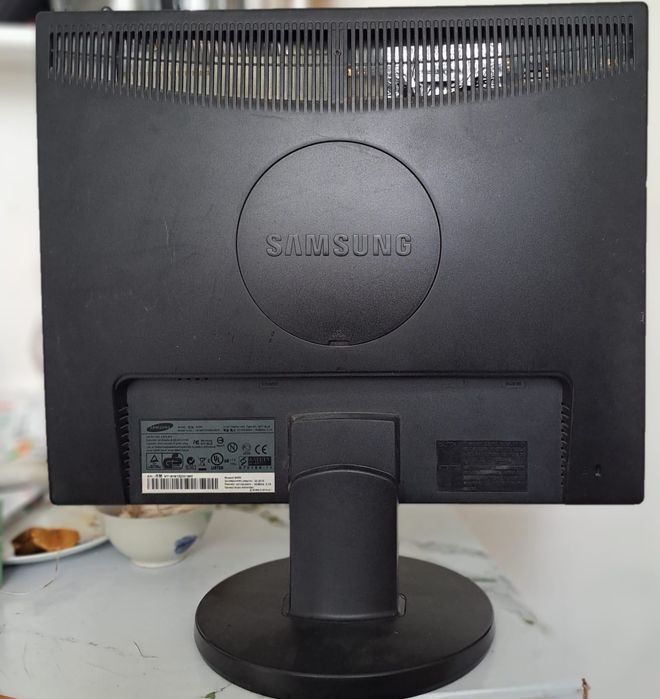 Samsung монитор жк