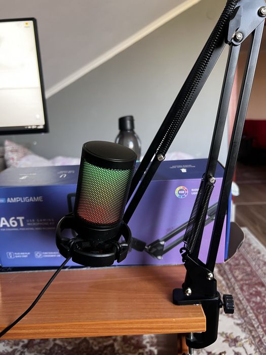 Стримерский микрофон FIFINE A6T