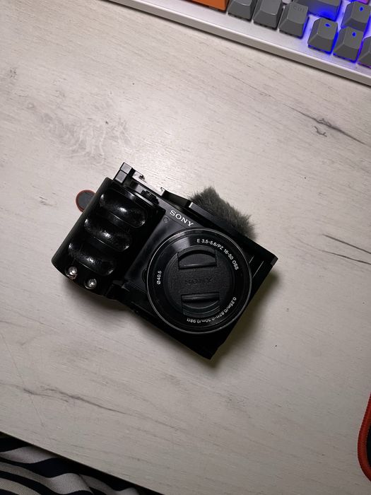 Sony ZV e10 + kletka newer + pustiahka