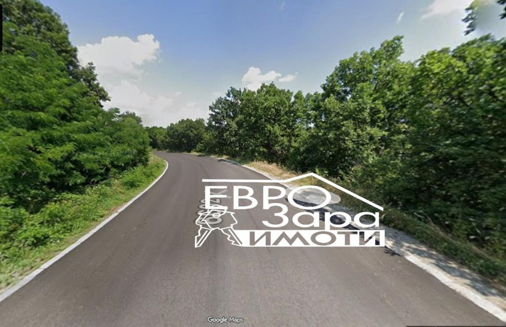 Имот с лице към Главния път Сулица Лозен